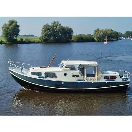 Boat Houthavenkade 船屋 赞丹